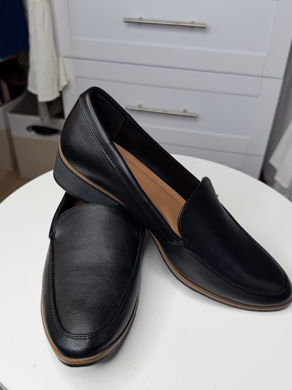 Hylete Black Leather Slip-On Loafers with Tan Accent